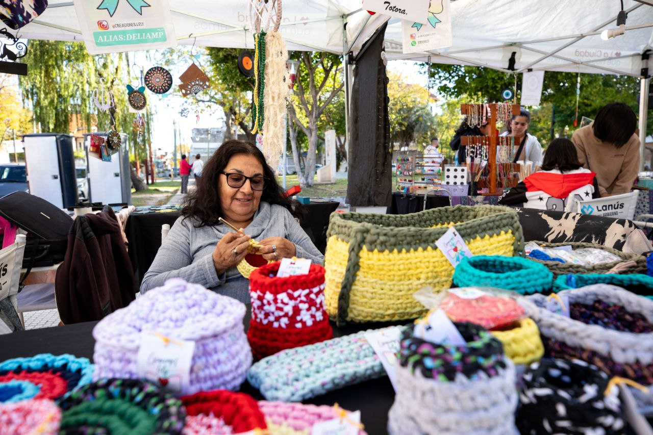 Lanús Gobierno organizará la Feria de la Economía Social y Popular Hecho en Lanús en dos plazas de la ciudad
