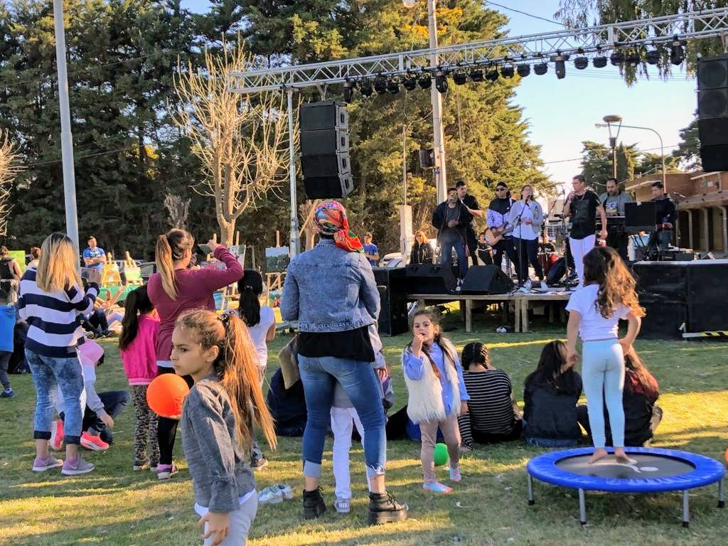 Exaltación de la Cruz recibe la primavera con múltiples actividades y va en busca de un récord