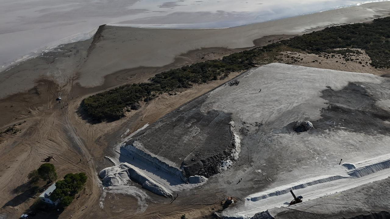 La Pampa inauguró en La Adela el circuito turístico minero del Salitral Negro