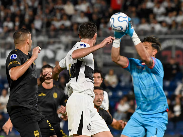 Olimpia se juega una parada clave ante Vasco y busca fortalecer un historial positivo frente a clubes brasileños