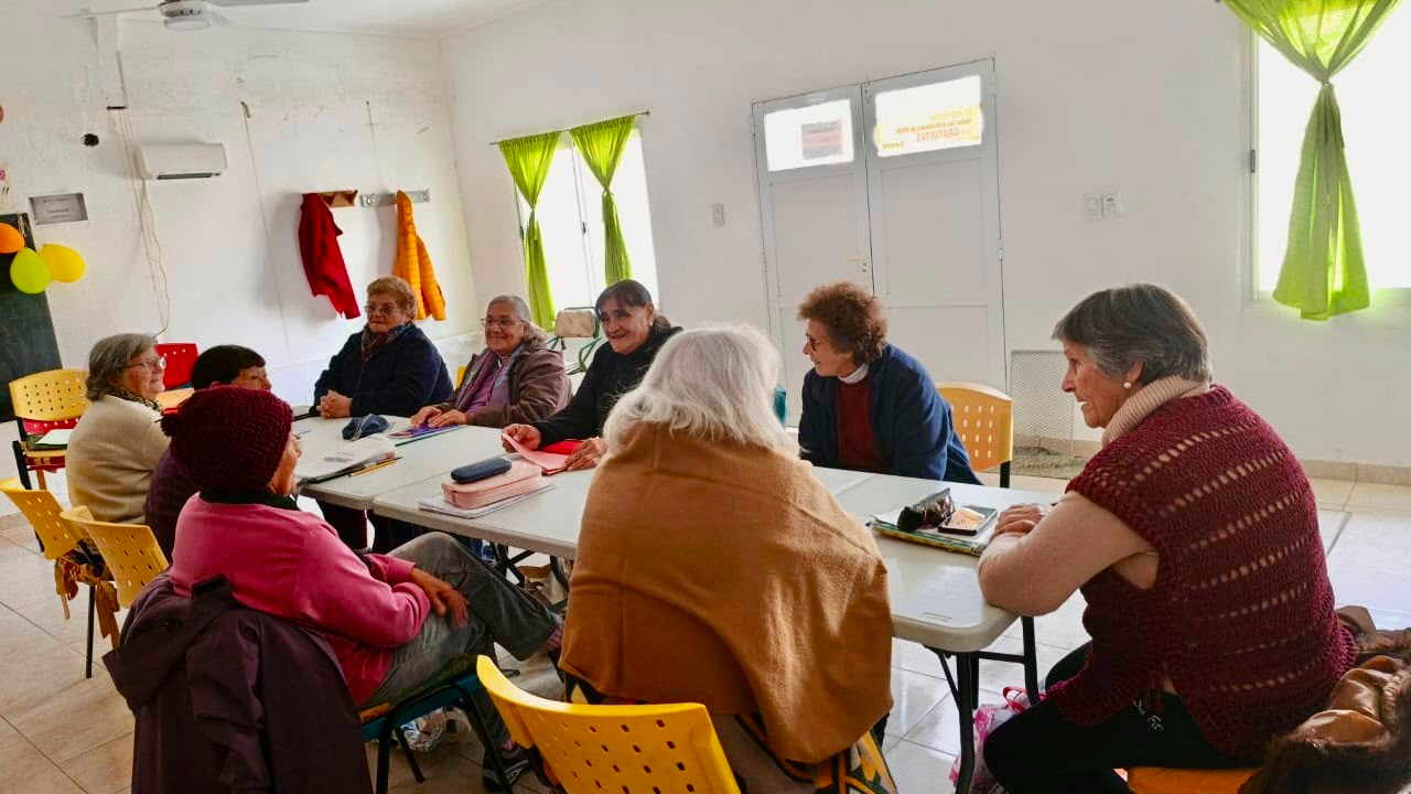 Continúan las actividades para adultos mayores en distintos barrios de Concordia: cuáles son y dónde se dictan