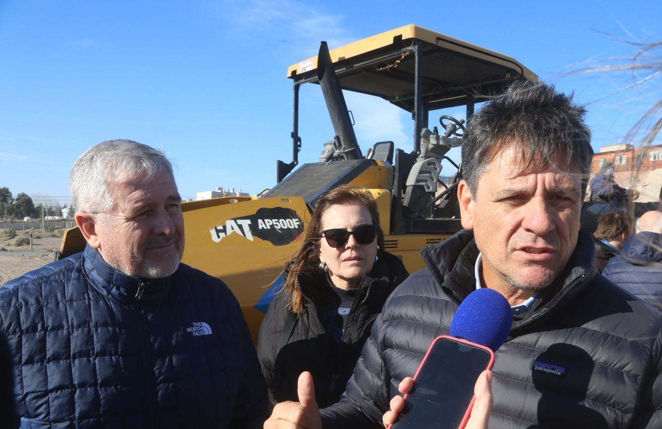 Pilmaiquén: el Municipio termina la pavimentación en Terrazas y conecta con la avenida Soldi