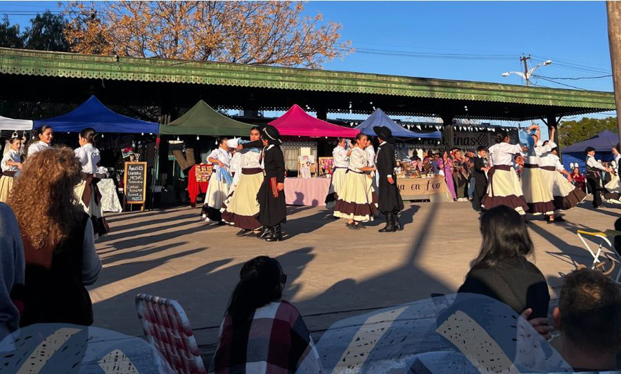 Día del Padre en San Rafael: feria, música y solidaridad en la Explanada del Ferrocarril