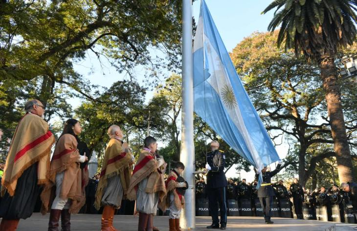 Jaldo definió la agenda del 9 de Julio en Tucumán con festejos y desfile reducido