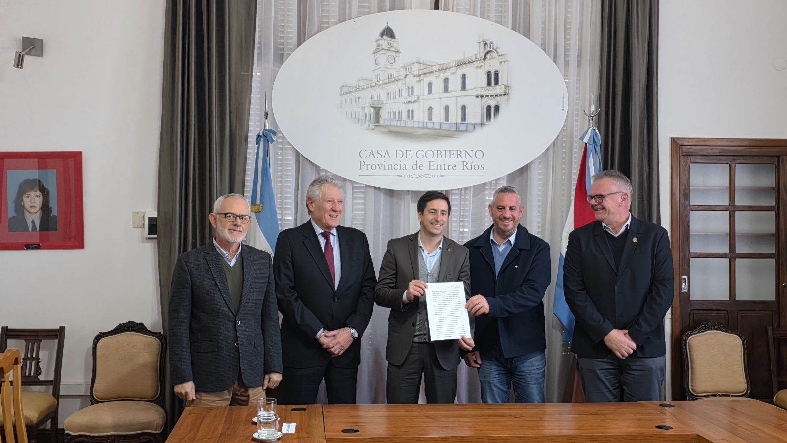 Con una inversión de casi $20 mil millones, se firmó el acta para iniciar el traslado de las lagunas de tratamiento de Colón