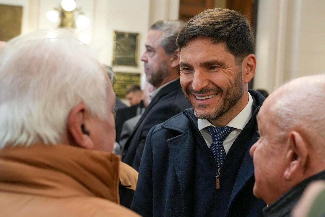 Pullaro confirmó que Santa Fe volverá a discutir salarios y reconoció el deterioro del poder adquisitivo