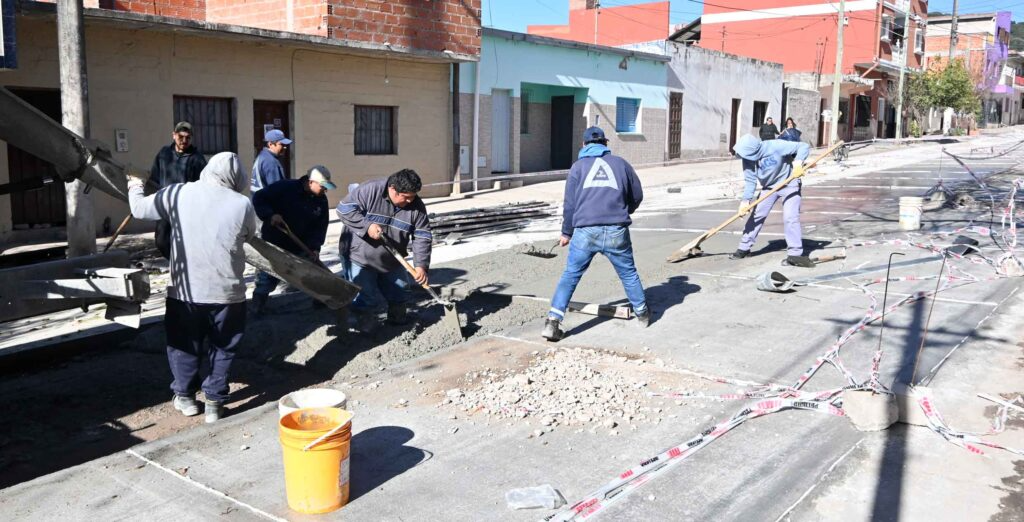 Obras en San Salvador de Jujuy: se pavimentó una nueva cuadra en General Arias