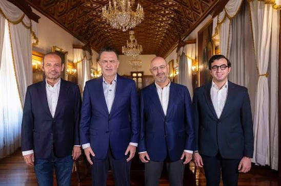 Passalacqua reconfigura su gabinete y suma a dos intendentes en medio de la interna política en Misiones
