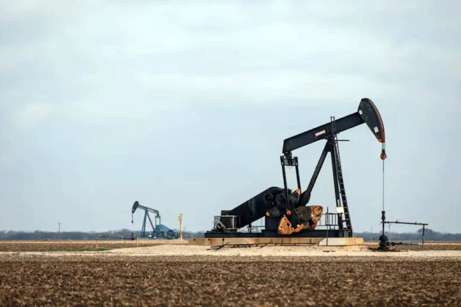 El precio del petróleo se acerca a los US$100 por la escalada del conflicto entre Estados Unidos e Irán